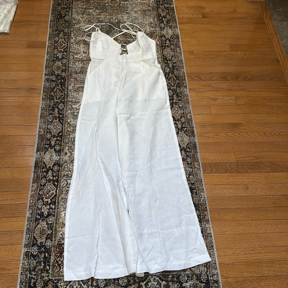 White Sleeveless Ring-Front Jumpsuit - Picture 2 of 8